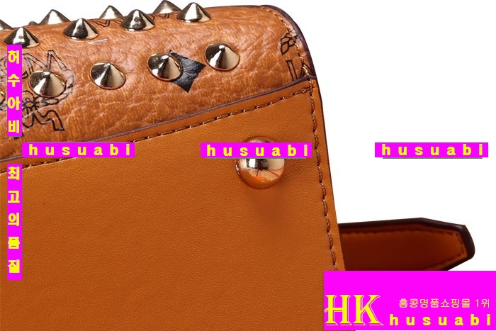 2015�Ż� ������ �̴�ũ�ν��� MCM ���ڰ��� MN2175-5