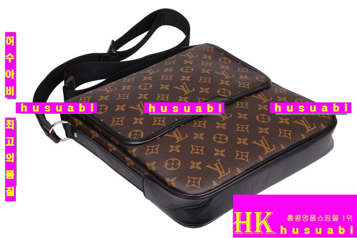 ���̺��� ũ�ν��鸶ī�縣 ���̽� M56715-12