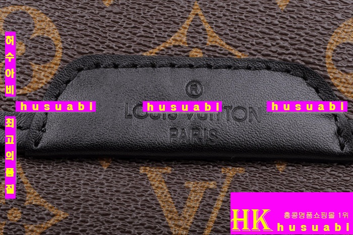 ���̺��� ũ�ν��鸶ī�縣 ���̽� M56715-12