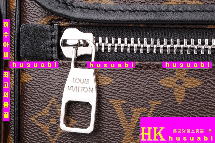 ���̺��� ũ�ν��鸶ī�縣 ���̽� M56715-12