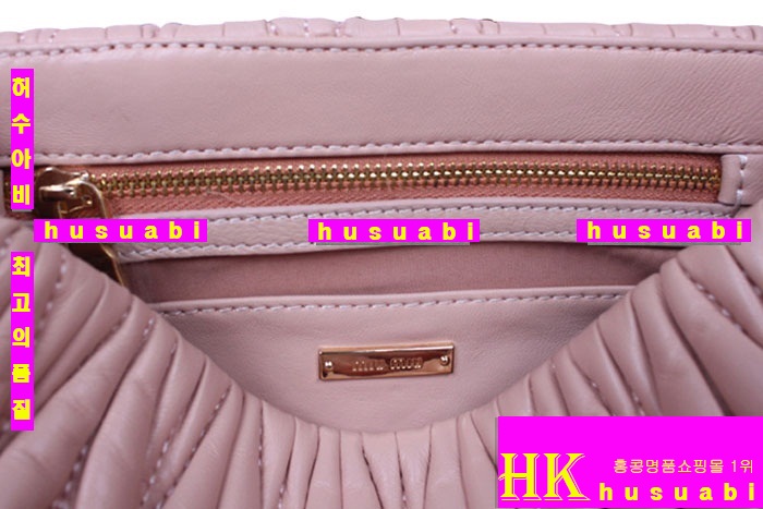 �̿�̿� ���׽�� ũ�ν��� MUG81237-4