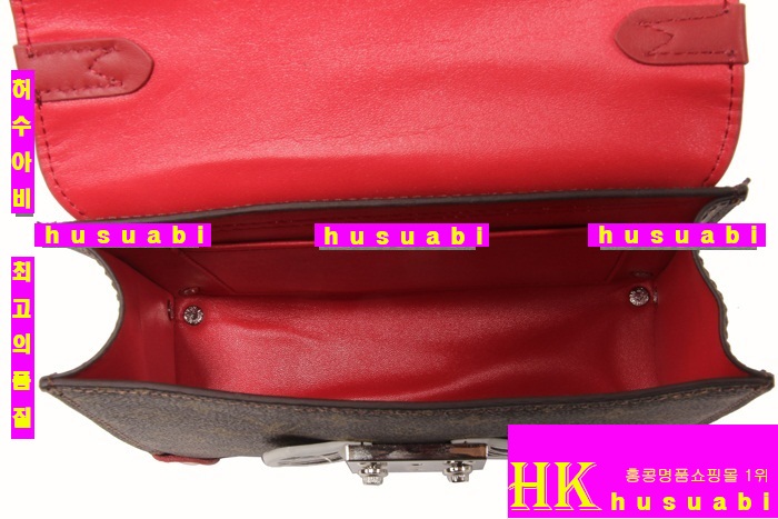 2015�Ż� ���̺��� �̴�ũ�ν��� M50129