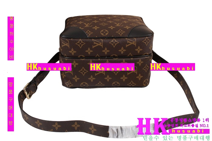 2016�Ż� ���̺��� ũ�ν��� M95707-3