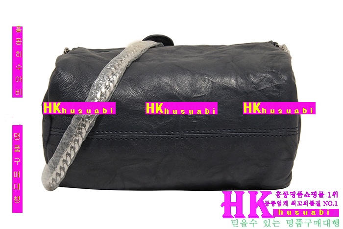 ����� �ǵ��� �̴� ũ�ν��� GV124741-2(��Ŭ)