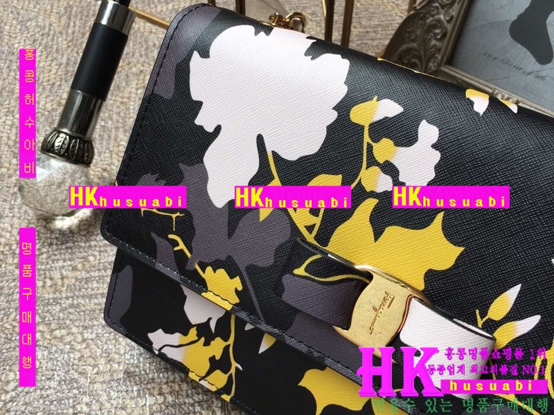 NEW ��󰡸� ���� ũ�ν��� PE170504-31