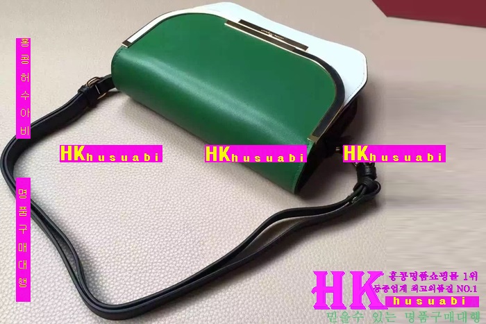 �ڹ̷��ޡ� NEW ��󰡸� ������ ũ�ν��� PE170504-6