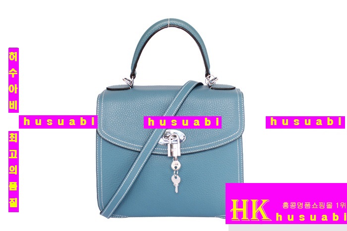 �����޽� �̸��� ũ�ν��� HE0148-7