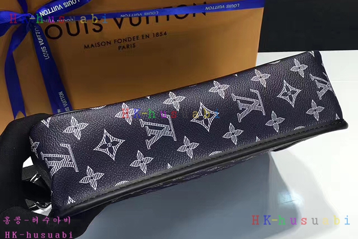 NEW 17S/S ���̺��� �޽��� PM M54248