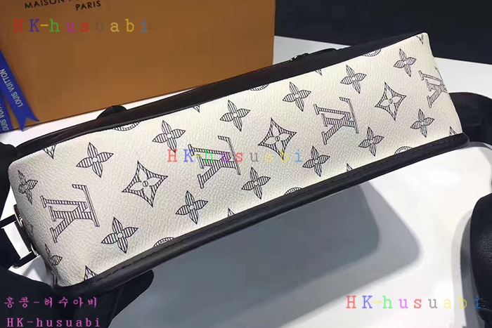 NEW 17S/S ���̺��� �޽��� PM M54248-1