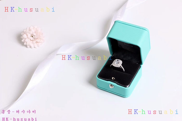NEW Tiffany Ƽ�Ĵ� �Ż� ���� TF59622