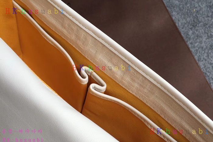 �ڹ̷��ޡ� ���ߵ� �Ż� �޽����� GY 355840-8