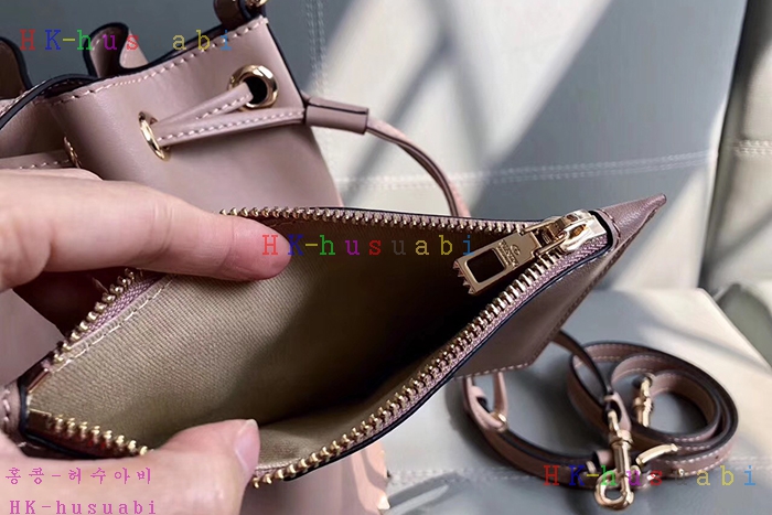 �ڹ̷��ޡ� �߷�Ƽ�� ���͵� ��Ʈ�� V 0040