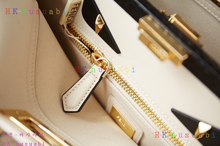 �ڹ̷��ޡ�  ��� ��ī�ι� F 8BN290A0VIF10XM