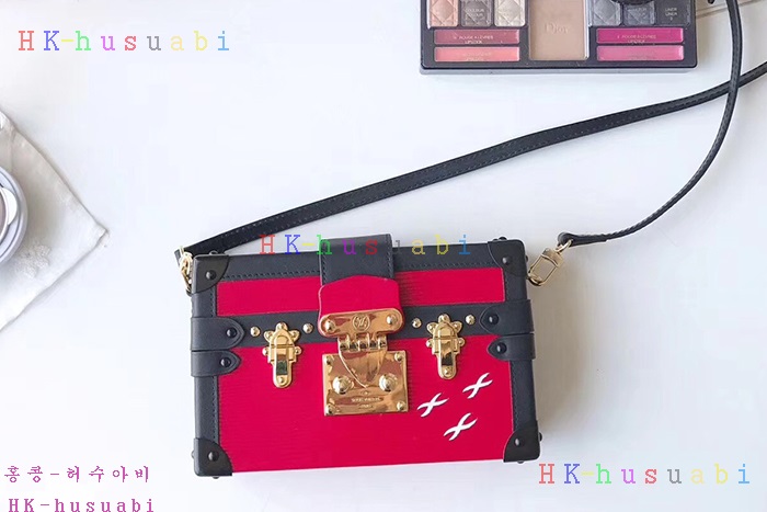 �ڹ̷��ޡ� ���̺��� �ڶ�� ��  M54650-4