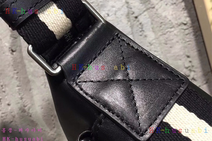 �ڹ̷��ޡ� �߸� ������ ũ�ν��� BL650170-2