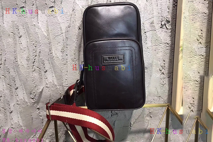 �ڹ̷��ޡ� �߸� ������ ũ�ν��� BL580170-12A