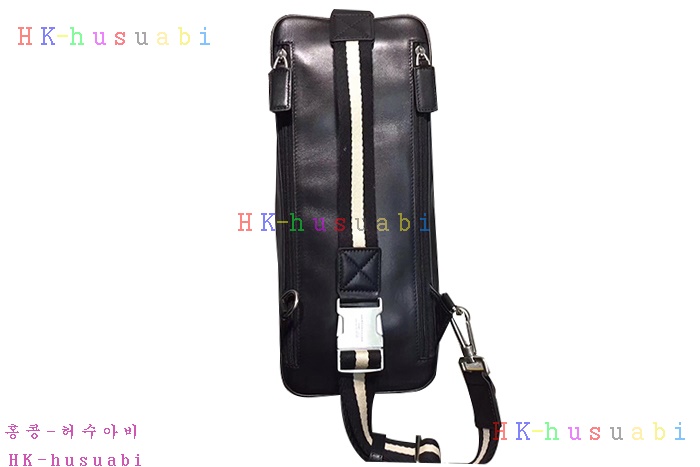 �ڹ̷��ޡ� �߸� ������ ũ�ν��� BL580170-2