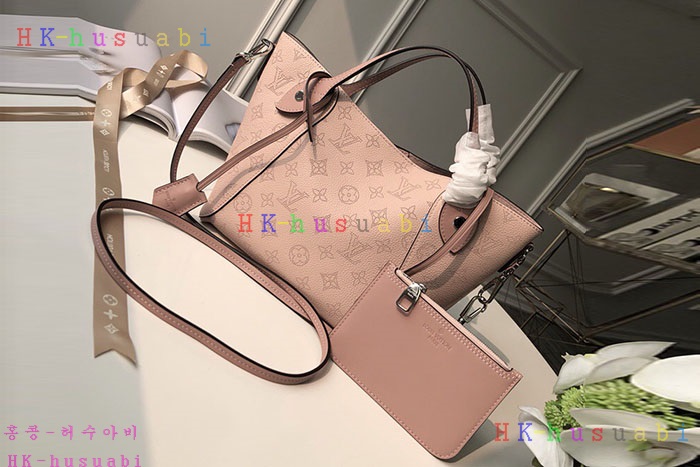 �ڹ̷��ޡ� ���̺��� ������ PM M54353