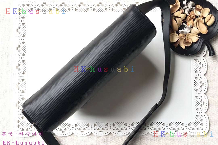 �ڹ̷��ޡ� ���̺��� ������ ũ�ν��� M53404