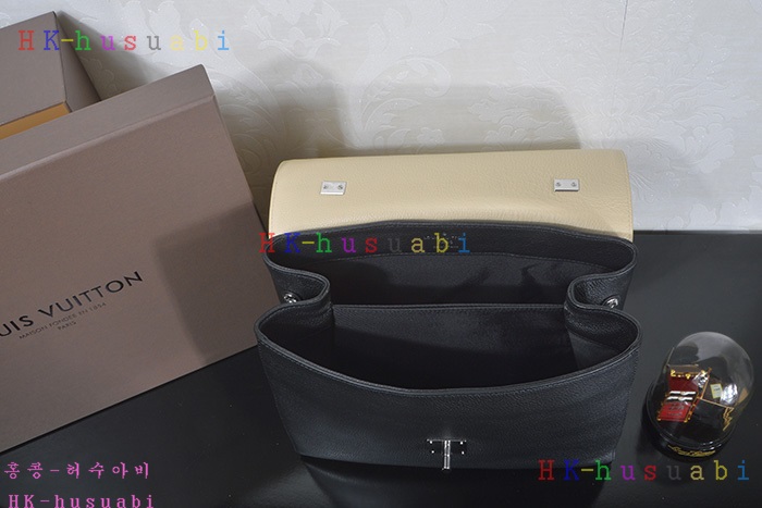 �ڹ̷��ޡ� ���̺��� ���� �ٴҶ� ���� M50252