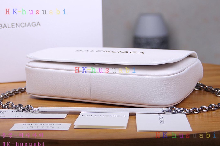 NEW 2018SS  �߷��þư� ���긮���� ü��ũ�ν��� BL 658220