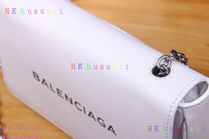 NEW 2018SS  �߷��þư� ���긮���� ü��ũ�ν��� BL 658220