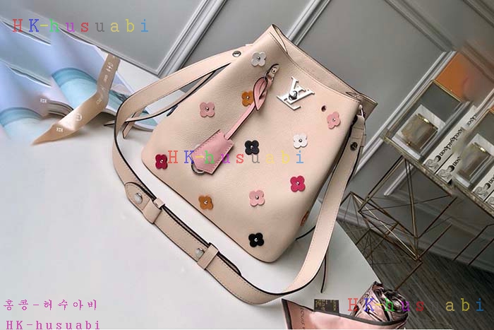 �ڹ̷��ޡڷ��̺���  ���� ��Ŷ�� M53081