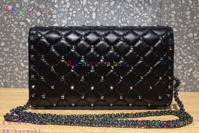 �ڹ̷��ޡ� �߷�Ƽ�� �����͵� ü�ι�  V 0137-8