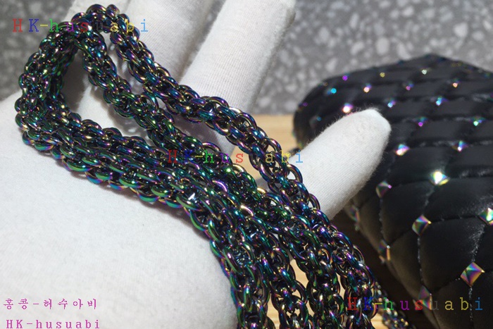 �ڹ̷��ޡ� �߷�Ƽ�� �����͵� ü�ι�  V 0137-8