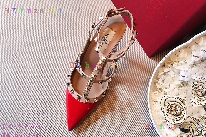 NEW 2018SS �߷�Ƽ�� ���͵��� V 695452