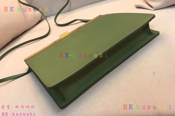 �ڹ̷��ޡ� ������ �̴� Ŭ�������� CL 4415-3