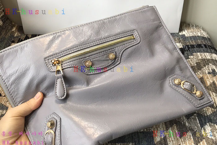 �ڹ̷��ޡ� �߷��þư� Ŭ��ġ�� BL 356A-2