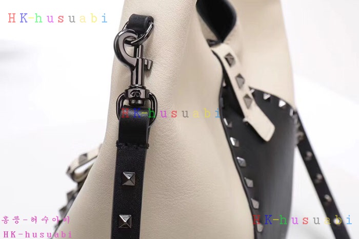 �ڹ̷��ޡ� �߷�Ƽ�� �����͵� ȣ���� �Ż� V 2A050-2