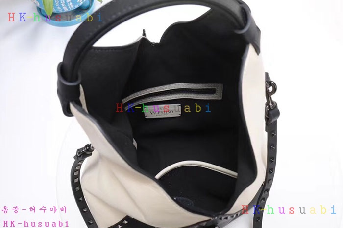 �ڹ̷��ޡ� �߷�Ƽ�� �����͵� ȣ���� �Ż� V 2A050-2