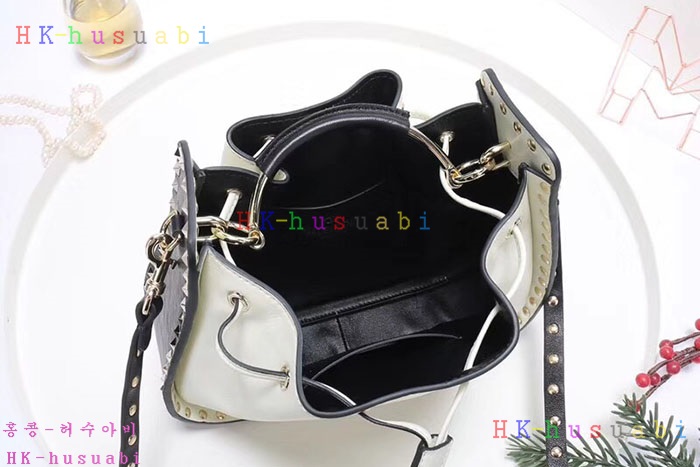 �ڹ̷��ޡ� �߷�Ƽ�� �����͵� ��Ʈ�� �Ż� V 2A051