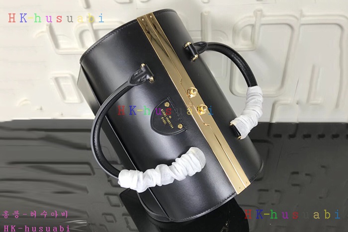 �ڹ̷��ޡ� ���̺��� ���ǵ� ���͹� M53041