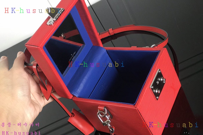 �ڹ̷��ޡ� ���̺��� ����Ŀ �ڽ� LV M52466-3