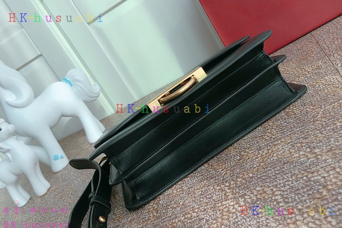 �ڹ̷��ޡ� �䷹���� Ŭ���� �÷��� P 21H321