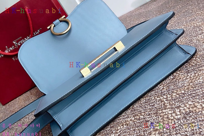 �ڹ̷��ޡ� �䷹���� Ŭ���� �÷��� P 21H321-5