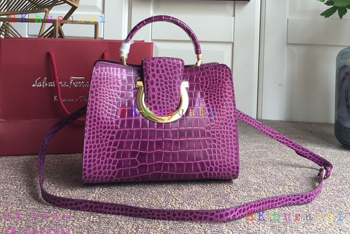 �ڹ̷��ޡ� �䷹���� THEA ��Ʈ��  P 21G596