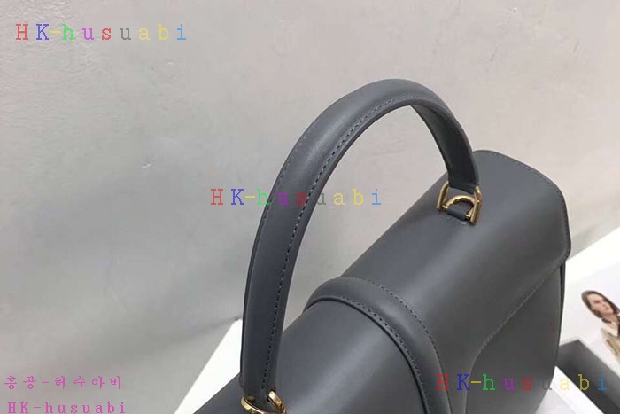 �ڹ̷��ޡ� ������ �� 16�� CL 187573-5