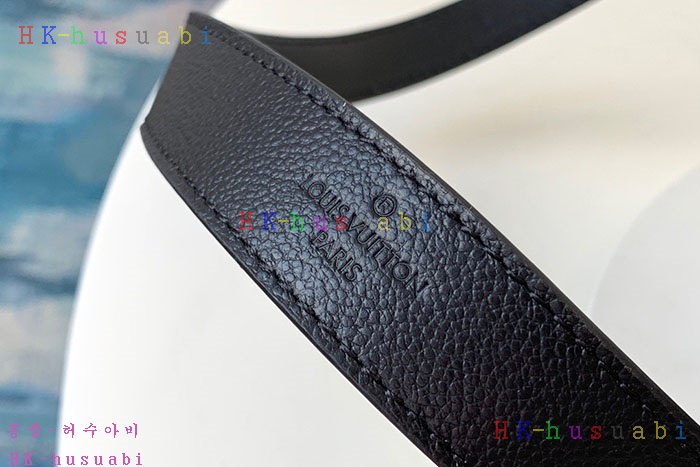 �ڹ̷��ޡ� ���̺��� ���״� BB  M41053