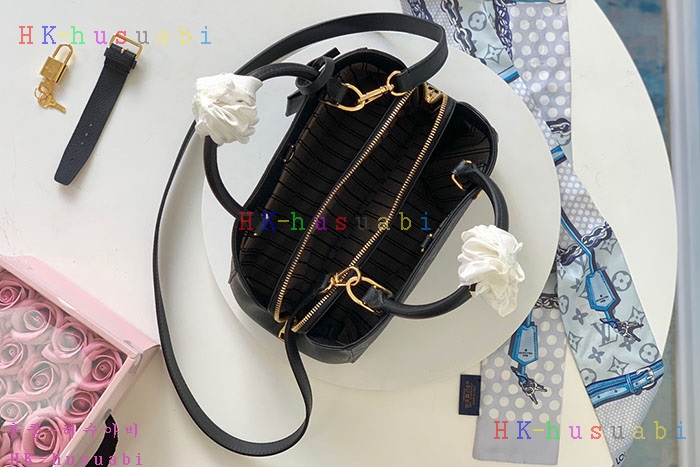 �ڹ̷��ޡ� ���̺��� ���״� BB  M41053