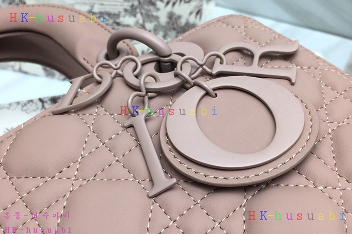 �ڹ̷��ޡ� ��� ���̵�� DR 18823