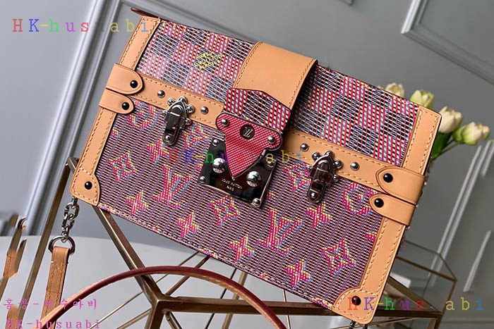 �ڹ̷��ޡڷ��̺��� Ʈ��ũ Ŭ��ġ M55456 (2�÷�)