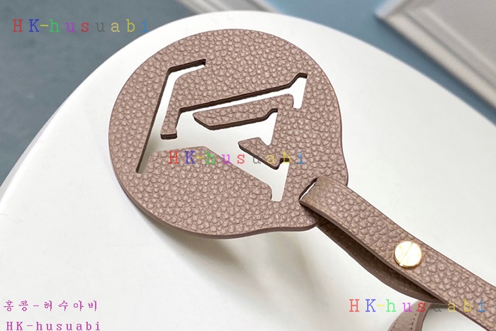 �ڹ̷��ޡڷ��̺��� ������ ����  M45410-2
