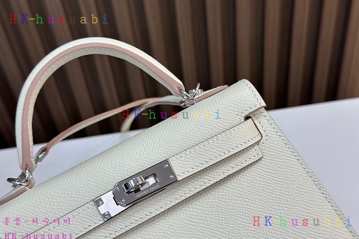 �ڹ̷��ޡڿ����޽� �̸� �̴�  H 9668220-2 �ü���